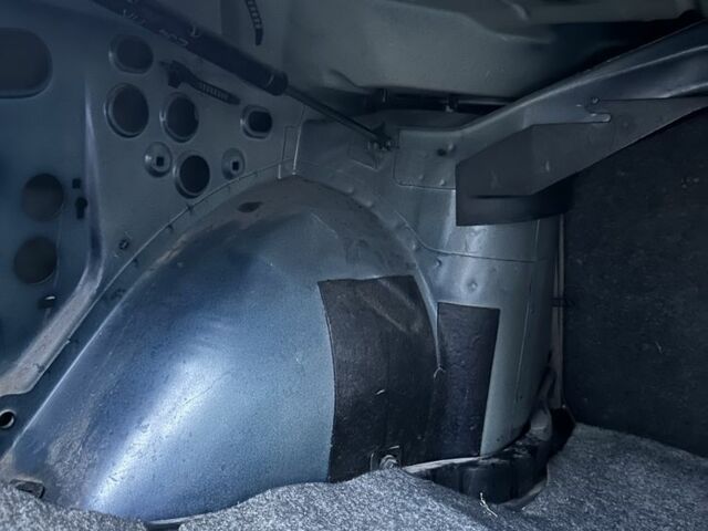 Черный БМВ 5 Серия, объемом двигателя 0 л и пробегом 300 тыс. км за 3600 $, фото 17 на Automoto.ua