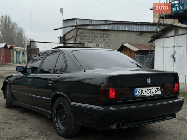 Черный БМВ 5 Серия, объемом двигателя 3.43 л и пробегом 404 тыс. км за 5500 $, фото 5 на Automoto.ua