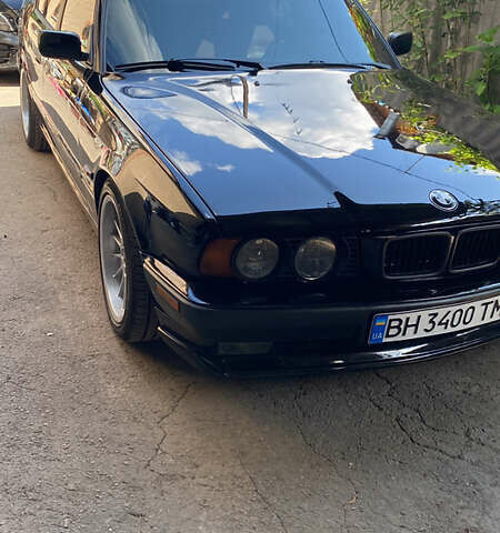 Чорний БМВ 5 Серія, об'ємом двигуна 2.5 л та пробігом 240 тис. км за 5500 $, фото 6 на Automoto.ua