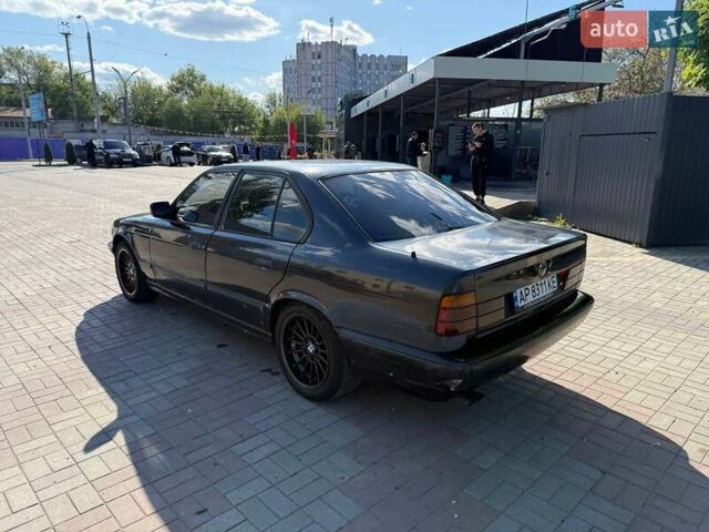 Черный БМВ 5 Серия, объемом двигателя 2.49 л и пробегом 10 тыс. км за 4000 $, фото 3 на Automoto.ua