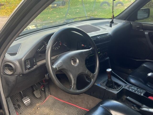 Черный БМВ 5 Серия, объемом двигателя 2 л и пробегом 250 тыс. км за 2700 $, фото 6 на Automoto.ua