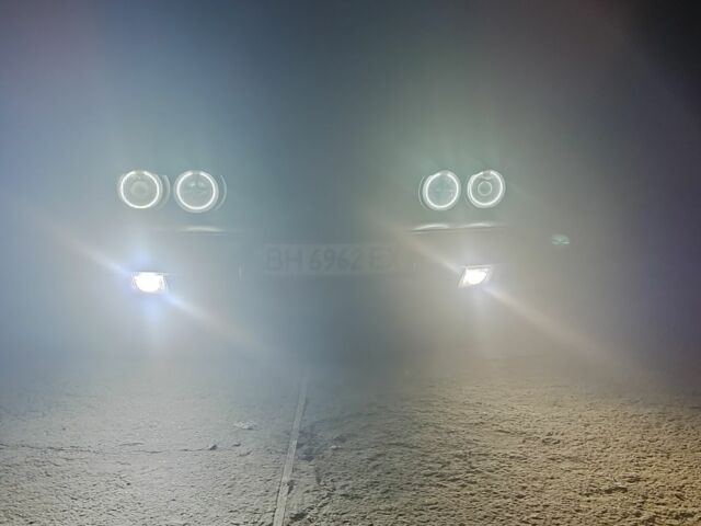 Черный БМВ 5 Серия, объемом двигателя 2 л и пробегом 320 тыс. км за 3000 $, фото 5 на Automoto.ua