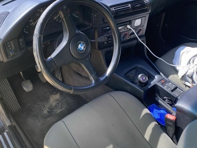 Черный БМВ 5 Серия, объемом двигателя 2 л и пробегом 600 тыс. км за 2500 $, фото 10 на Automoto.ua