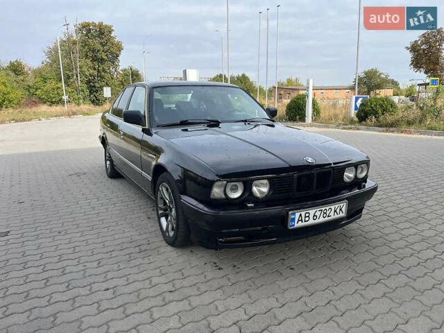 Черный БМВ 5 Серия, объемом двигателя 2.5 л и пробегом 350 тыс. км за 2350 $, фото 3 на Automoto.ua