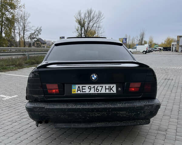 Черный БМВ 5 Серия, объемом двигателя 2.5 л и пробегом 330 тыс. км за 2650 $, фото 4 на Automoto.ua