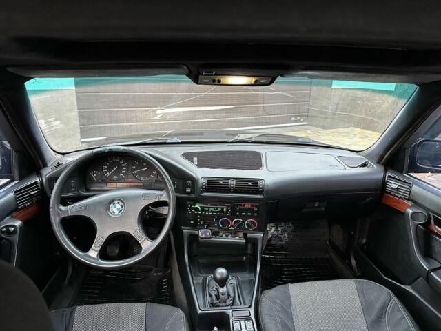 Черный БМВ 5 Серия, объемом двигателя 2.5 л и пробегом 340 тыс. км за 2000 $, фото 6 на Automoto.ua