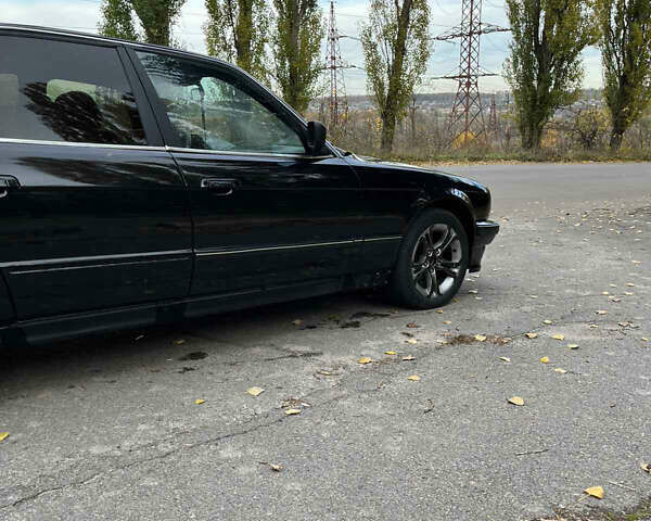 Черный БМВ 5 Серия, объемом двигателя 2.49 л и пробегом 333 тыс. км за 2700 $, фото 6 на Automoto.ua