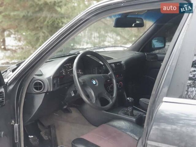 Черный БМВ 5 Серия, объемом двигателя 2 л и пробегом 375 тыс. км за 2900 $, фото 13 на Automoto.ua