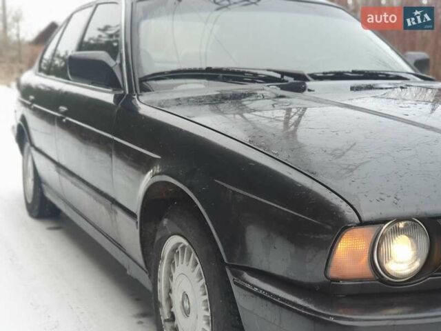 Черный БМВ 5 Серия, объемом двигателя 2 л и пробегом 375 тыс. км за 2900 $, фото 5 на Automoto.ua