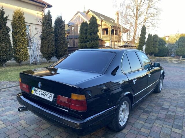 Чорний БМВ 5 Серія, об'ємом двигуна 2 л та пробігом 300 тис. км за 2200 $, фото 8 на Automoto.ua