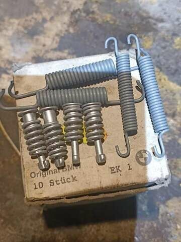 Черный БМВ 5 Серия, объемом двигателя 2.5 л и пробегом 290 тыс. км за 3200 $, фото 14 на Automoto.ua