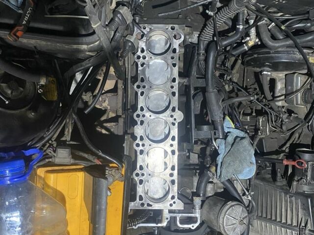 Черный БМВ 5 Серия, объемом двигателя 2 л и пробегом 600 тыс. км за 2500 $, фото 1 на Automoto.ua