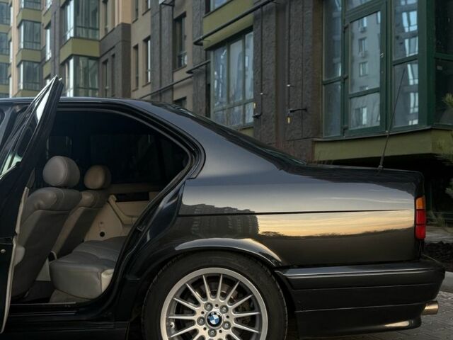 Чорний БМВ 5 Серія, об'ємом двигуна 2.5 л та пробігом 272 тис. км за 6000 $, фото 12 на Automoto.ua