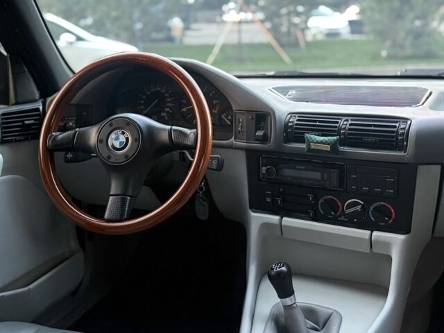 Чорний БМВ 5 Серія, об'ємом двигуна 2.5 л та пробігом 272 тис. км за 6000 $, фото 15 на Automoto.ua