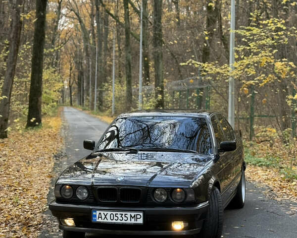 Черный БМВ 5 Серия, объемом двигателя 3.43 л и пробегом 480 тыс. км за 4900 $, фото 24 на Automoto.ua