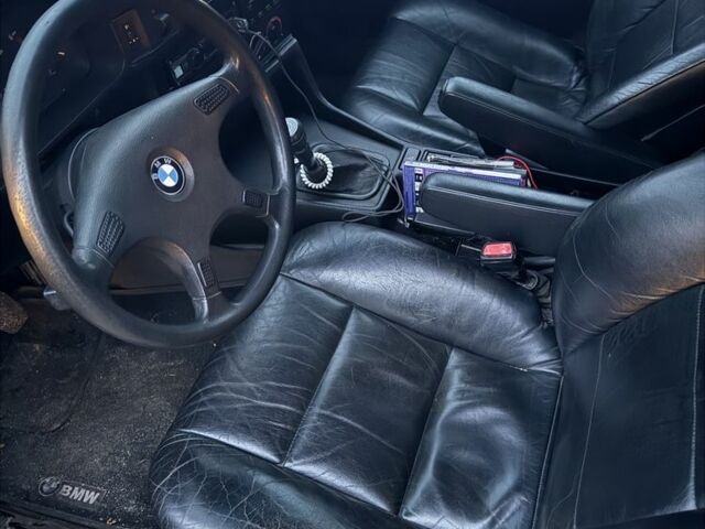 Черный БМВ 5 Серия, объемом двигателя 2.5 л и пробегом 123 тыс. км за 2300 $, фото 4 на Automoto.ua