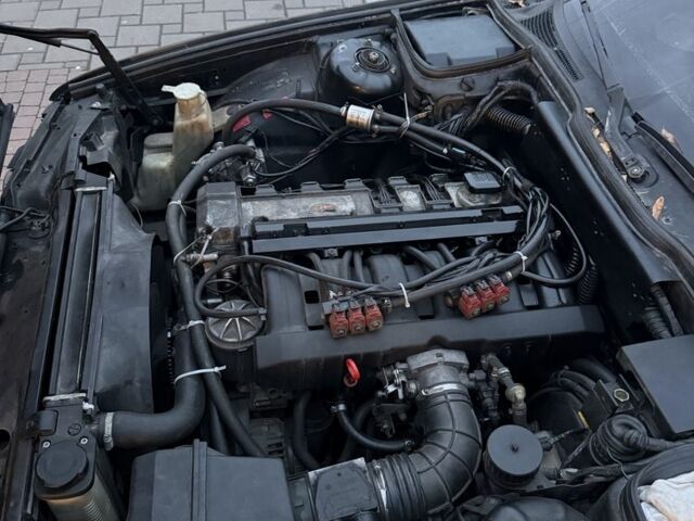 Черный БМВ 5 Серия, объемом двигателя 2.5 л и пробегом 123 тыс. км за 2300 $, фото 6 на Automoto.ua