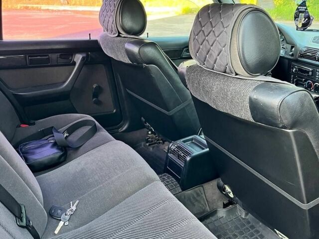 Черный БМВ 5 Серия, объемом двигателя 2.5 л и пробегом 406 тыс. км за 3499 $, фото 6 на Automoto.ua