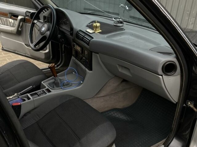 Черный БМВ 5 Серия, объемом двигателя 2 л и пробегом 1 тыс. км за 2600 $, фото 5 на Automoto.ua