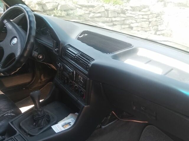 Чорний БМВ 5 Серія, об'ємом двигуна 2.4 л та пробігом 380 тис. км за 1250 $, фото 7 на Automoto.ua