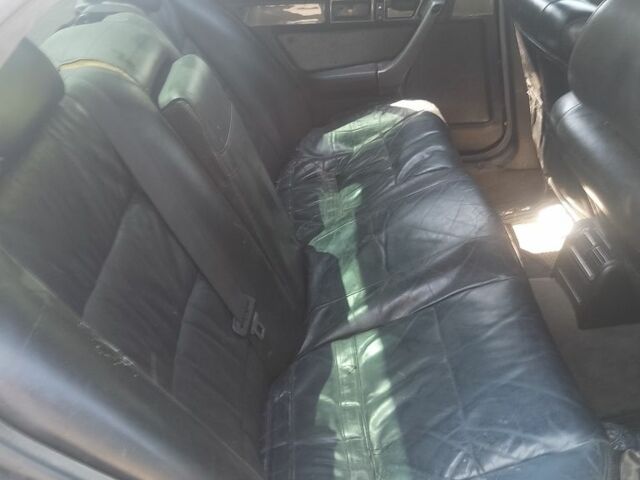 Чорний БМВ 5 Серія, об'ємом двигуна 2.4 л та пробігом 380 тис. км за 1250 $, фото 5 на Automoto.ua