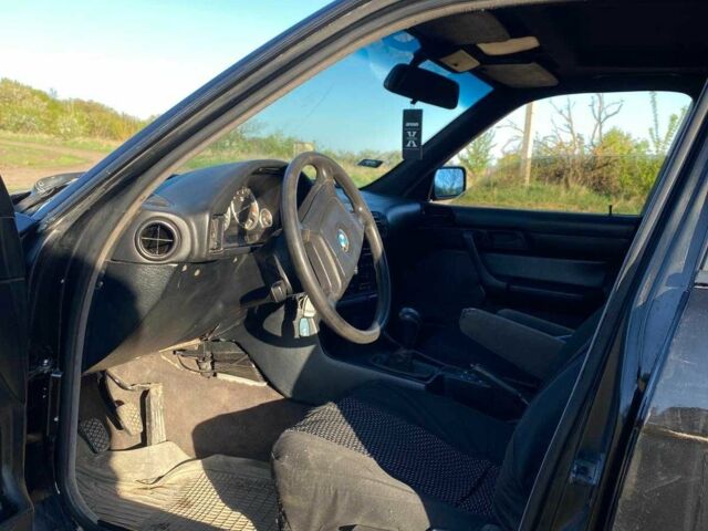 Черный БМВ 5 Серия, объемом двигателя 2.5 л и пробегом 4 тыс. км за 3200 $, фото 3 на Automoto.ua