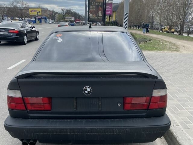 Чорний БМВ 5 Серія, об'ємом двигуна 2 л та пробігом 330 тис. км за 2900 $, фото 1 на Automoto.ua