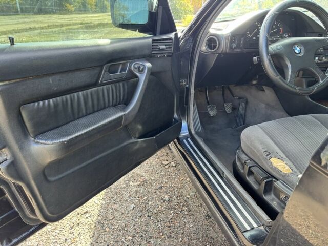 Чорний БМВ 5 Серія, об'ємом двигуна 3 л та пробігом 311 тис. км за 1900 $, фото 11 на Automoto.ua