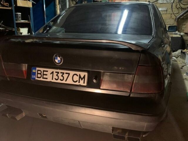 Черный БМВ 5 Серия, объемом двигателя 2.5 л и пробегом 435 тыс. км за 2000 $, фото 2 на Automoto.ua