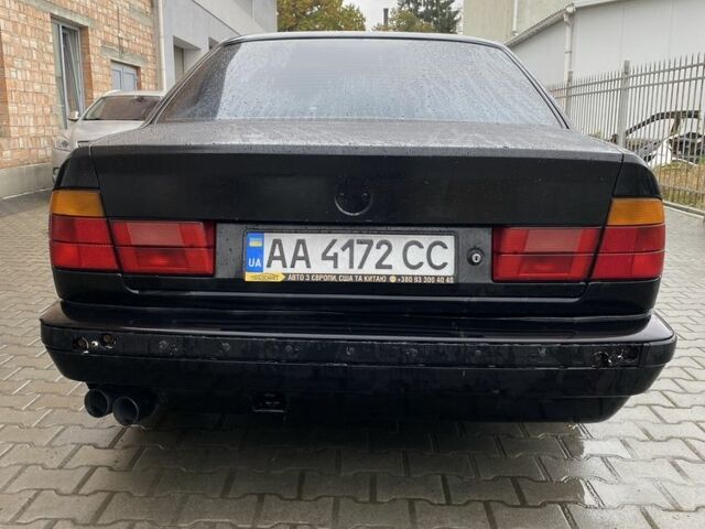 Чорний БМВ 5 Серія, об'ємом двигуна 2 л та пробігом 300 тис. км за 1800 $, фото 2 на Automoto.ua