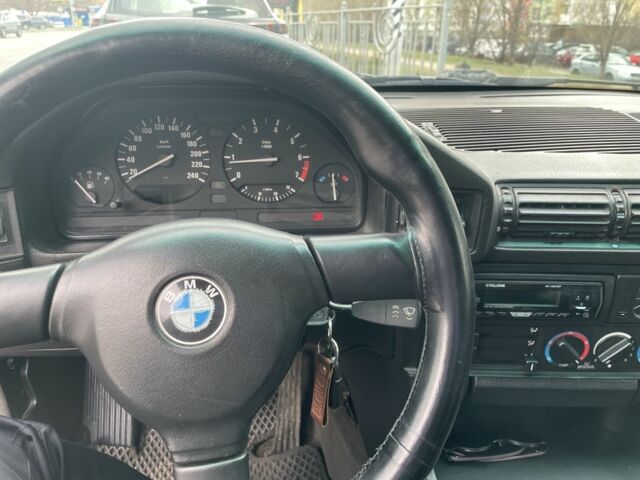 Чорний БМВ 5 Серія, об'ємом двигуна 2 л та пробігом 330 тис. км за 2900 $, фото 5 на Automoto.ua