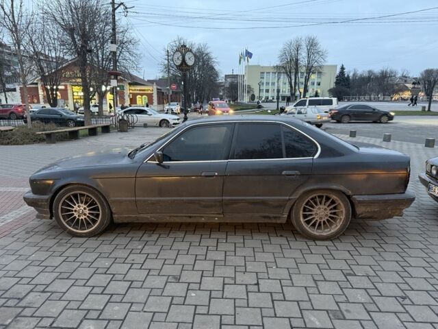 Черный БМВ 5 Серия, объемом двигателя 2.5 л и пробегом 123 тыс. км за 2300 $, фото 1 на Automoto.ua