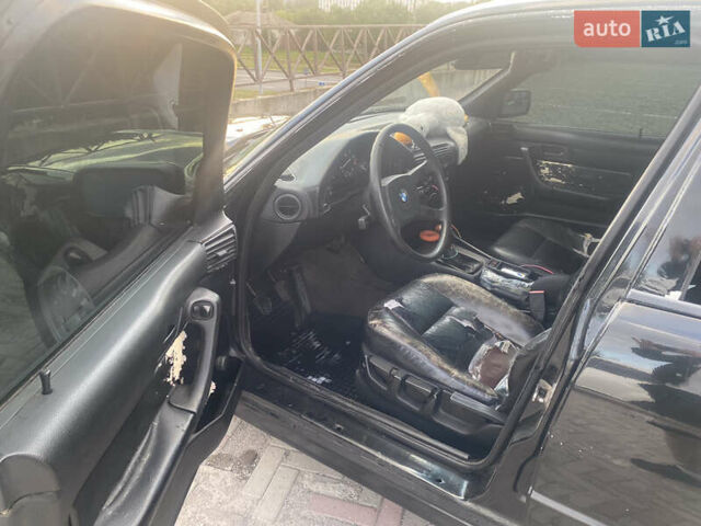 Черный БМВ 5 Серия, объемом двигателя 2.5 л и пробегом 445 тыс. км за 3300 $, фото 3 на Automoto.ua