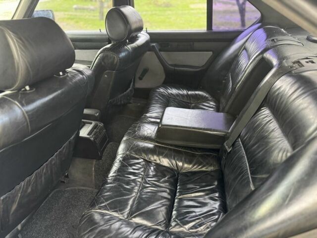 Чорний БМВ 5 Серія, об'ємом двигуна 2.4 л та пробігом 450 тис. км за 2000 $, фото 6 на Automoto.ua