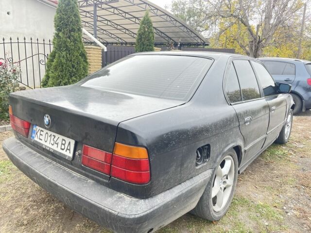 Чорний БМВ 5 Серія, об'ємом двигуна 2.5 л та пробігом 450 тис. км за 2150 $, фото 2 на Automoto.ua