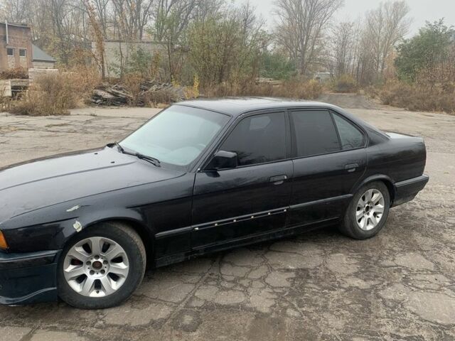 Чорний БМВ 5 Серія, об'ємом двигуна 2 л та пробігом 384 тис. км за 2500 $, фото 3 на Automoto.ua