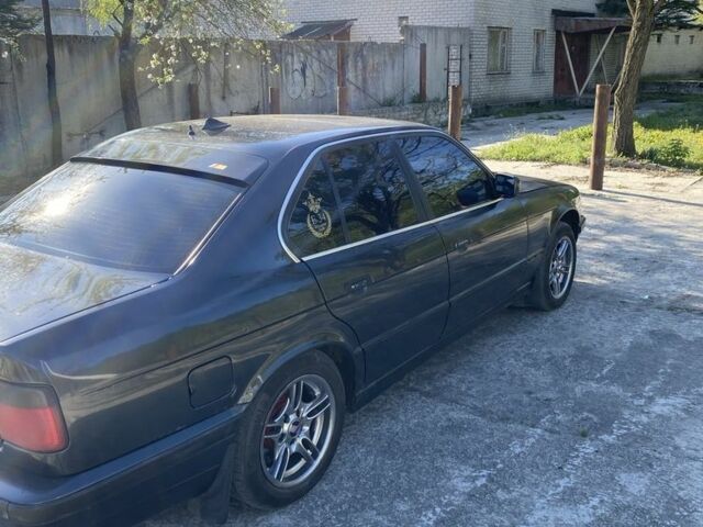 Черный БМВ 5 Серия, объемом двигателя 2 л и пробегом 3 тыс. км за 2400 $, фото 4 на Automoto.ua