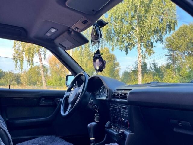 Черный БМВ 5 Серия, объемом двигателя 2.5 л и пробегом 406 тыс. км за 3499 $, фото 7 на Automoto.ua