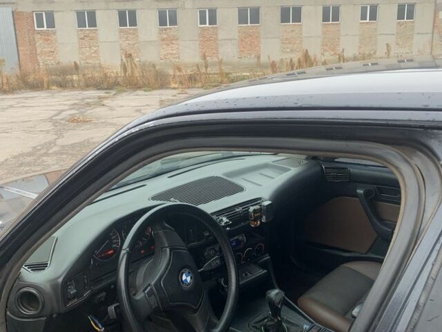 Чорний БМВ 5 Серія, об'ємом двигуна 2 л та пробігом 384 тис. км за 2500 $, фото 5 на Automoto.ua