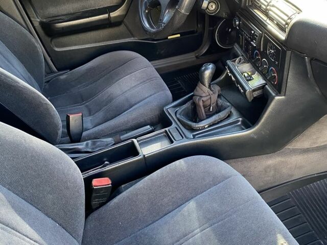 Черный БМВ 5 Серия, объемом двигателя 2 л и пробегом 3 тыс. км за 2400 $, фото 7 на Automoto.ua