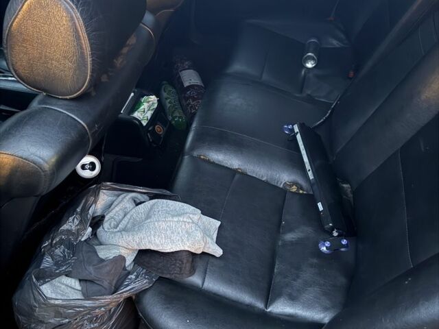 Черный БМВ 5 Серия, объемом двигателя 2.5 л и пробегом 123 тыс. км за 2300 $, фото 5 на Automoto.ua