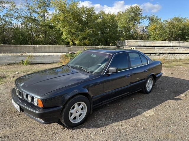 Чорний БМВ 5 Серія, об'ємом двигуна 3 л та пробігом 311 тис. км за 1900 $, фото 3 на Automoto.ua