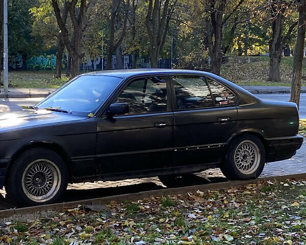 Чорний БМВ 5 Серія, об'ємом двигуна 2.5 л та пробігом 370 тис. км за 2420 $, фото 2 на Automoto.ua