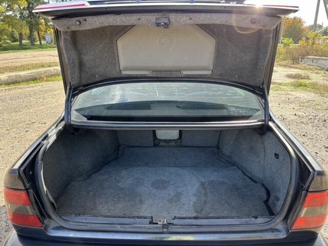 Чорний БМВ 5 Серія, об'ємом двигуна 3 л та пробігом 311 тис. км за 1900 $, фото 14 на Automoto.ua