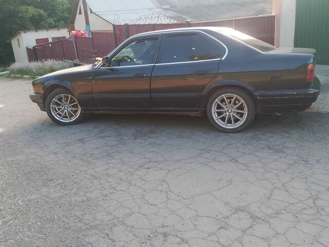 Чорний БМВ 5 Серія, об'ємом двигуна 2.4 л та пробігом 380 тис. км за 1250 $, фото 4 на Automoto.ua