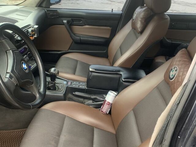 Чорний БМВ 5 Серія, об'ємом двигуна 2 л та пробігом 384 тис. км за 2500 $, фото 4 на Automoto.ua