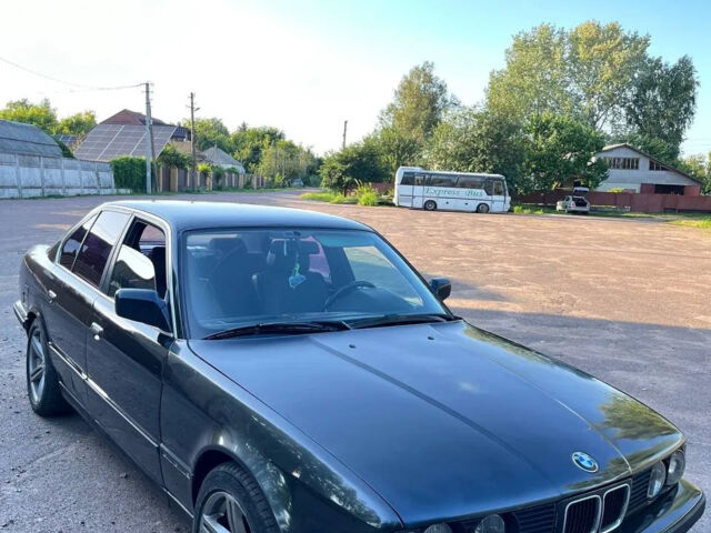 Черный БМВ 5 Серия, объемом двигателя 2.5 л и пробегом 406 тыс. км за 3499 $, фото 2 на Automoto.ua