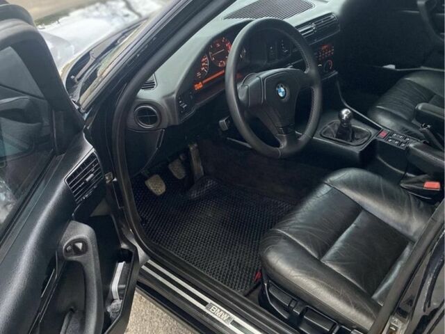 Чорний БМВ 5 Серія, об'ємом двигуна 4 л та пробігом 400 тис. км за 8380 $, фото 4 на Automoto.ua