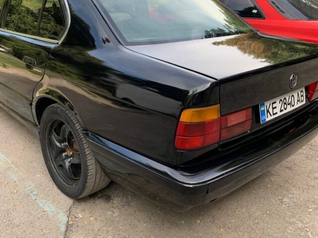 Черный БМВ 5 Серия, объемом двигателя 2 л и пробегом 3 тыс. км за 2800 $, фото 2 на Automoto.ua