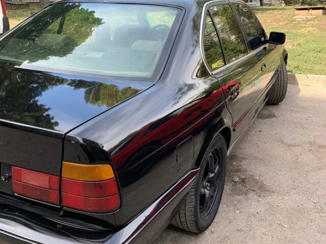 Черный БМВ 5 Серия, объемом двигателя 2 л и пробегом 3 тыс. км за 2800 $, фото 3 на Automoto.ua